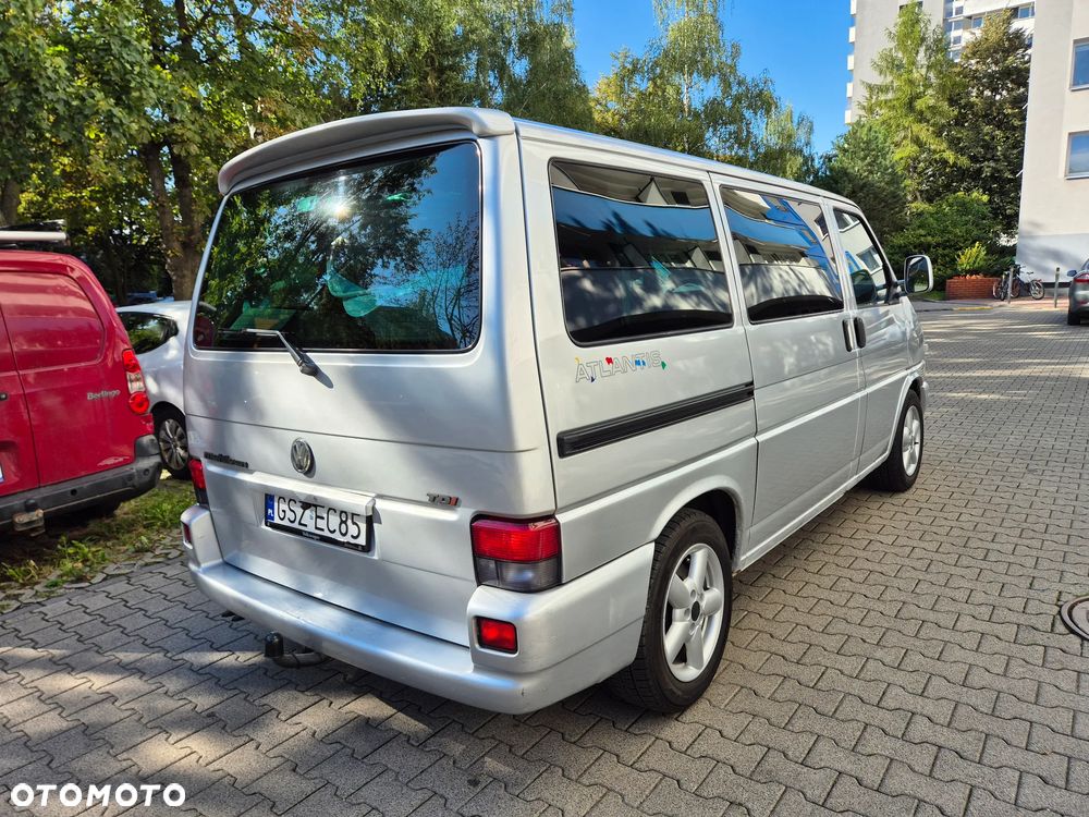 Volkswagen Multivan TDI - 14