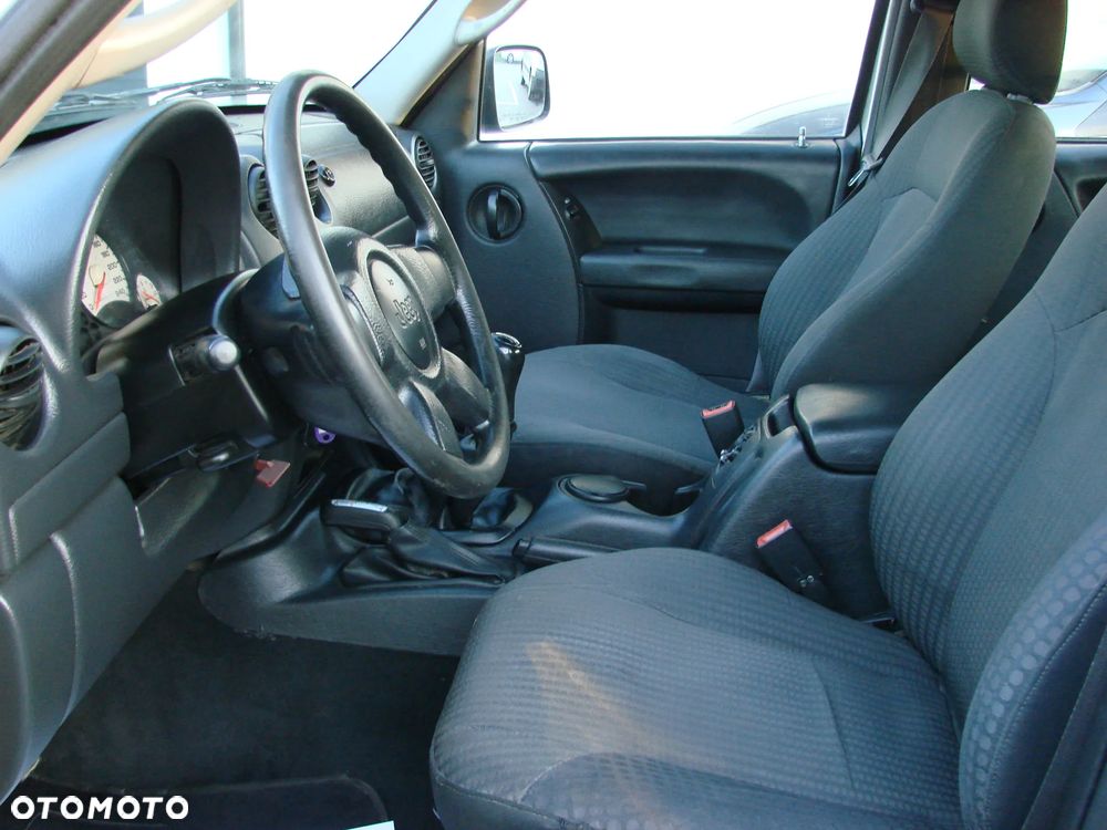 Jeep Cherokee 2.5L CRD Sport - 18