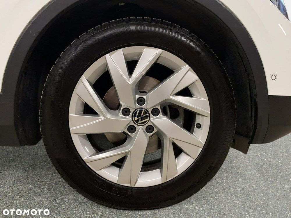Volkswagen Tiguan - 11