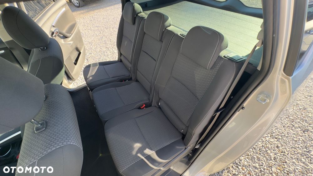 Toyota Verso 1.8 5-Sitzer Executive - 37