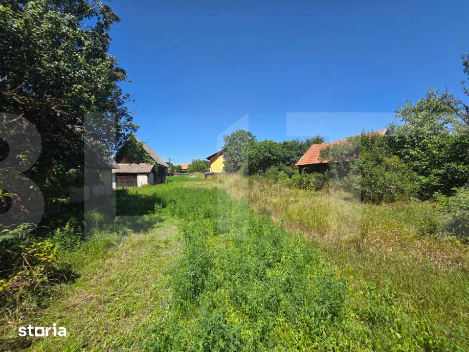 Casa cu potential de investitie -in comuna Hatuica - Imagine principală: 2/9