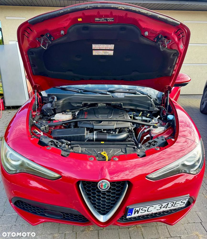 Alfa Romeo Stelvio 2.0 Turbo 16V AT8-Q4 Ti - 9