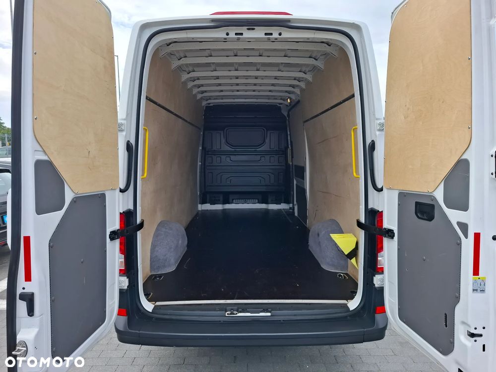 Volkswagen CRAFTER - 8