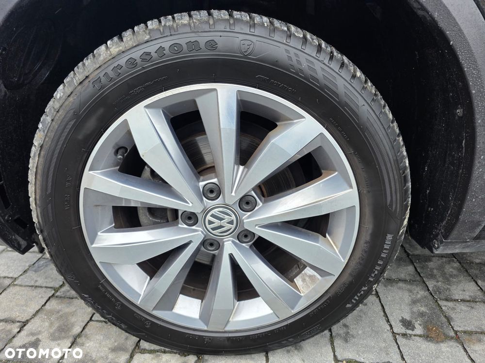 Volkswagen T-Roc - 34