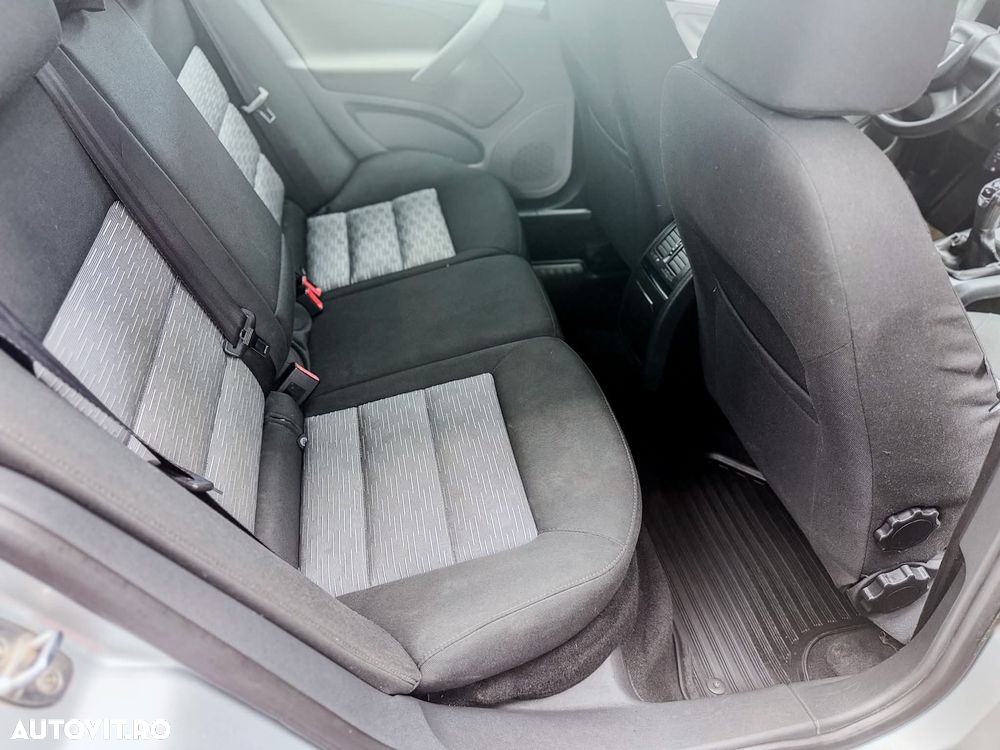 Skoda Octavia 2.0 TDI Ambiente - 23