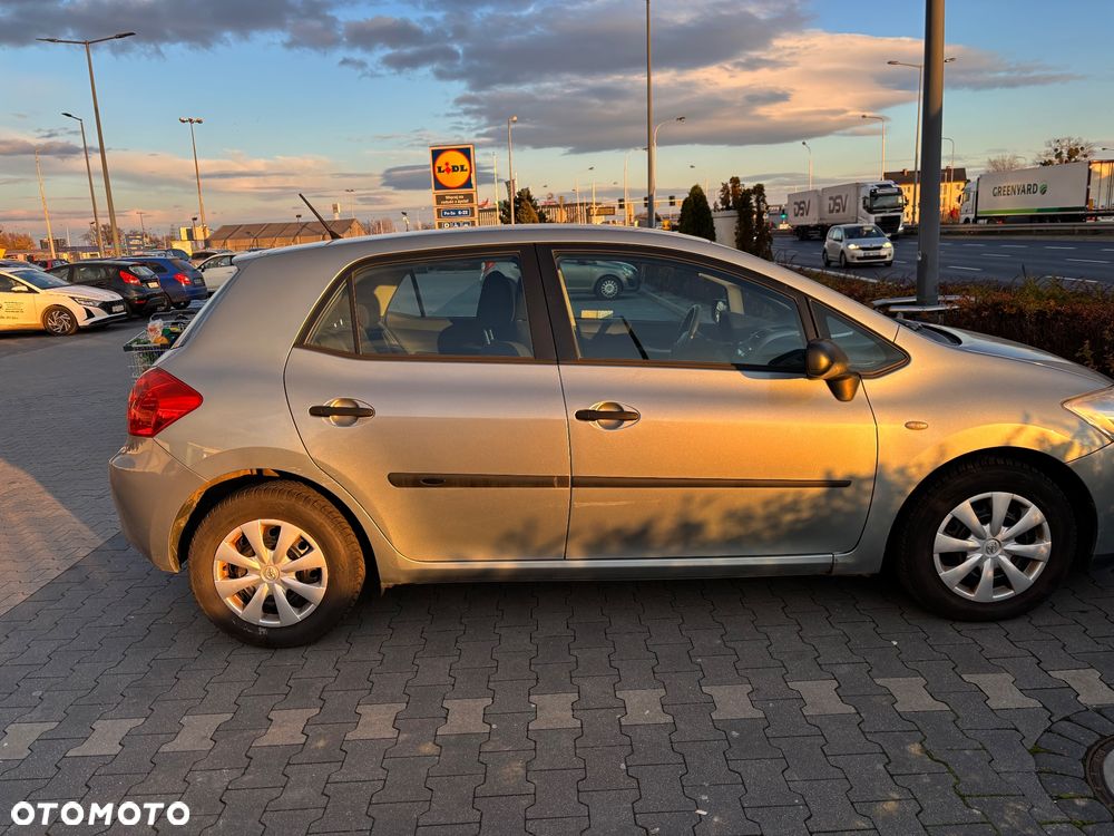 Toyota Auris - 3
