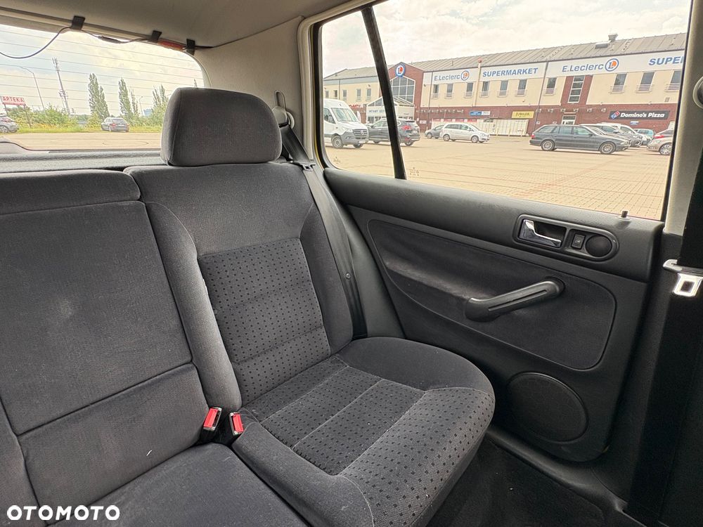 Volkswagen Golf - 8