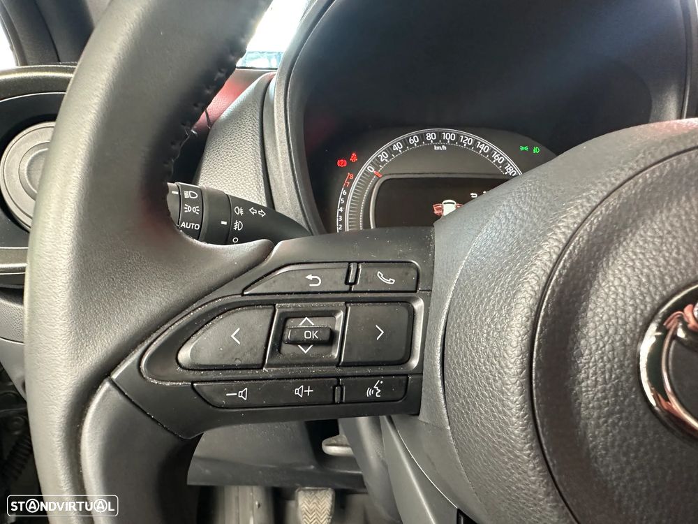 Toyota Aygo X Play - 11