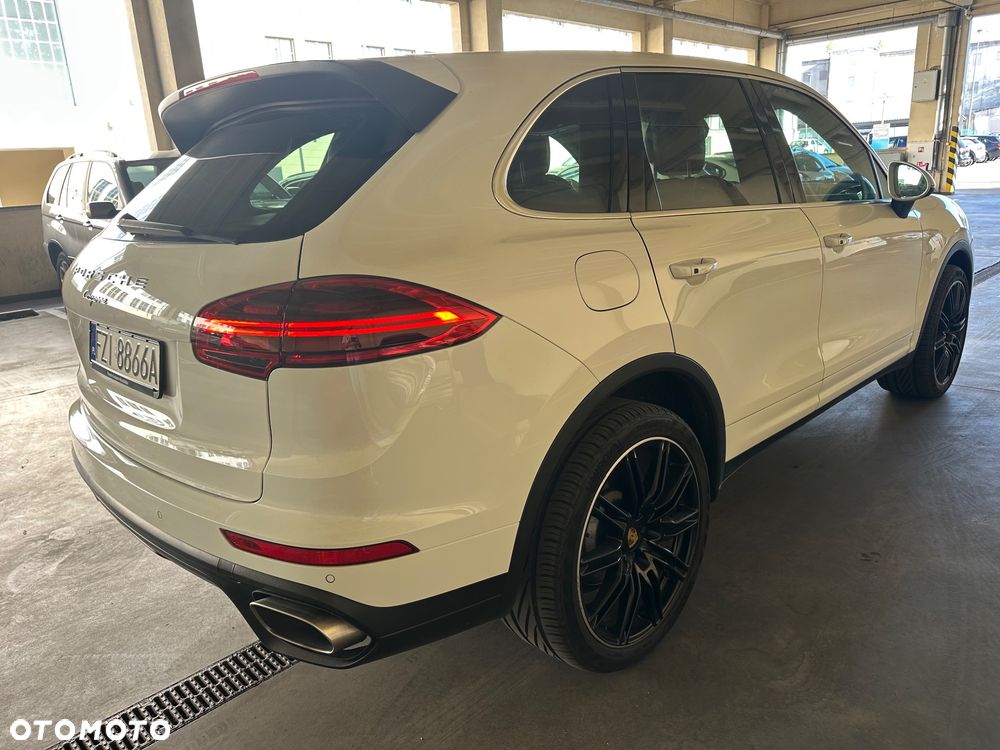 Porsche Cayenne Diesel Platinum Edition - 15