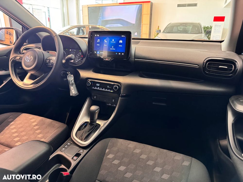 Toyota Yaris 1.5 VVT-i HSD Active - 24