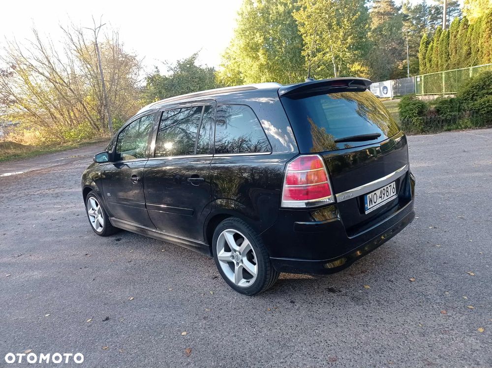 Opel Zafira - 3