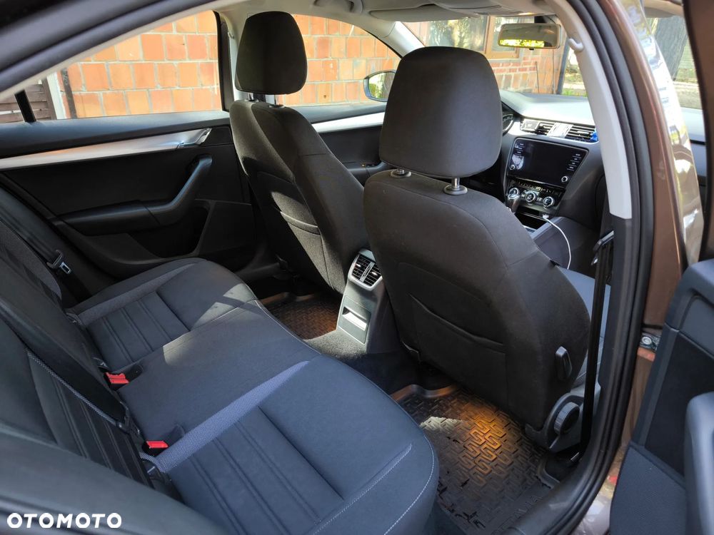 Skoda Octavia 1.6 TDI SCR Business - 21