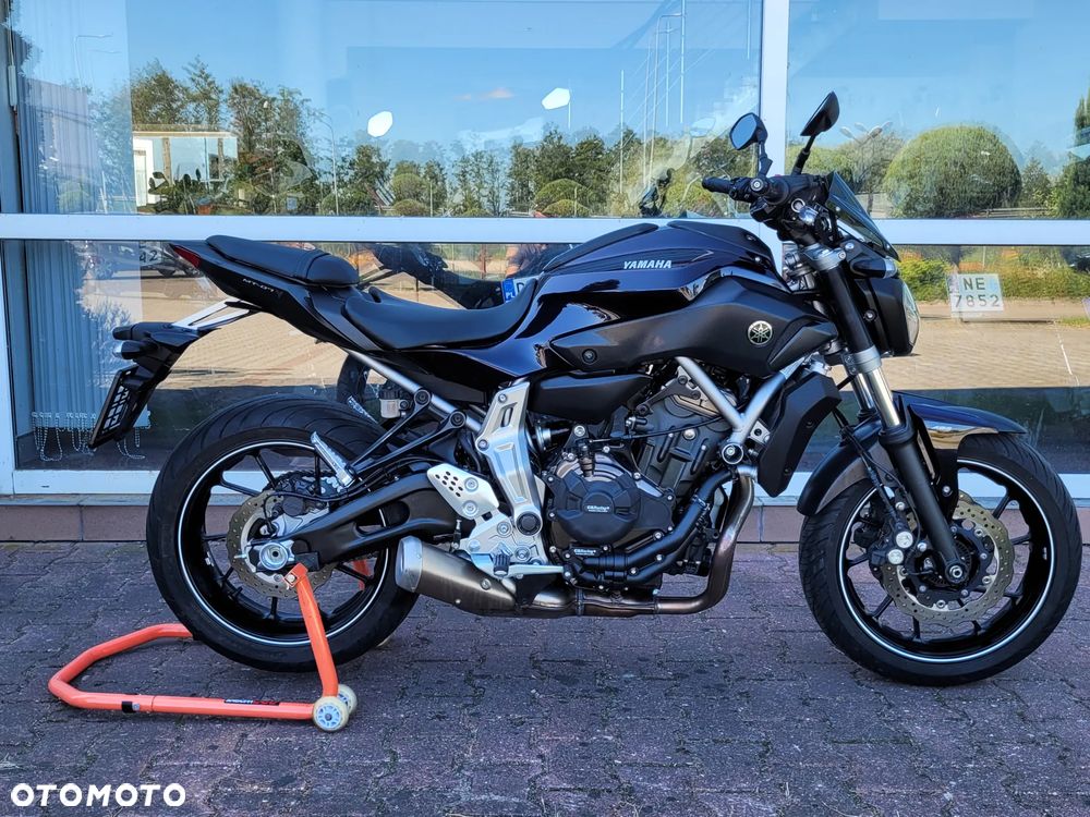 Yamaha MT - 12