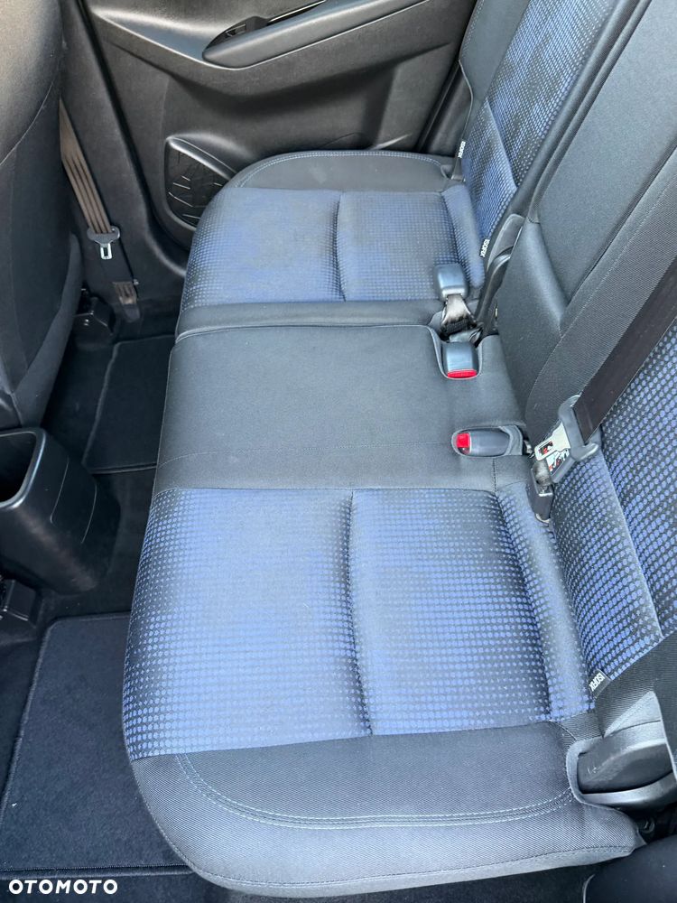 Hyundai ix20 1.4 blue Comfort - 14