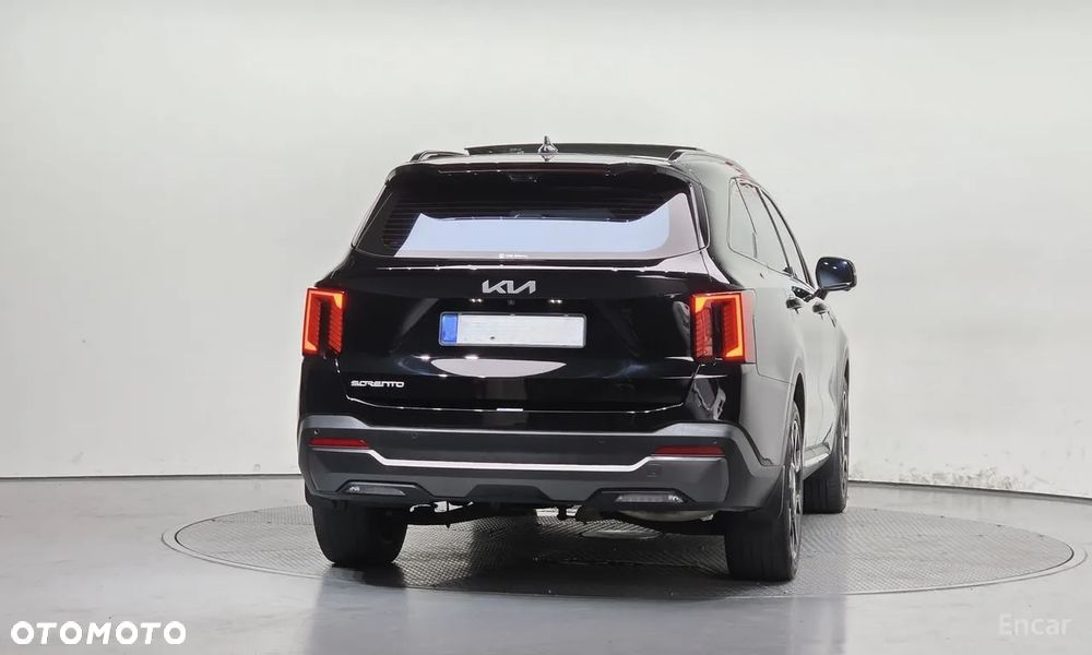 Kia Sorento - 4