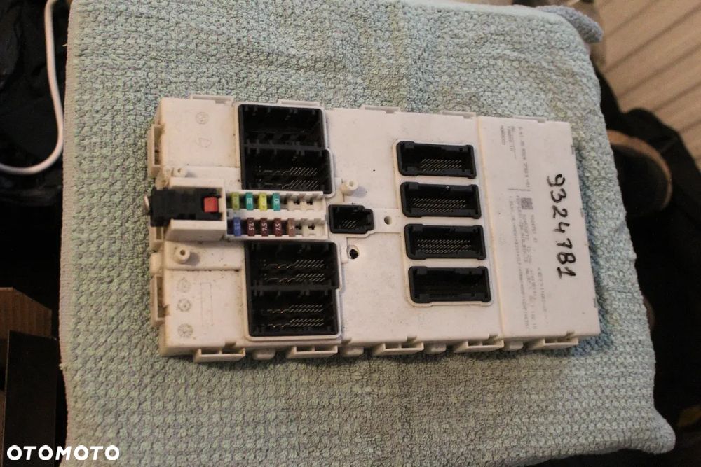 MODUŁ STEROWNIK FEM BMW F20 F30 F32 F36  9324781 2012