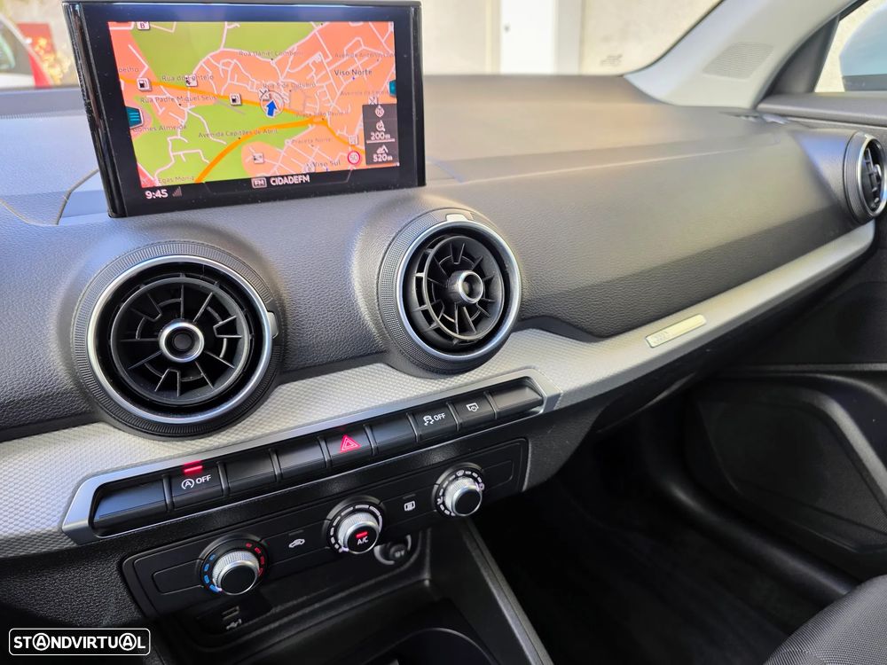 Audi Q2 30 TFSI Design - 40
