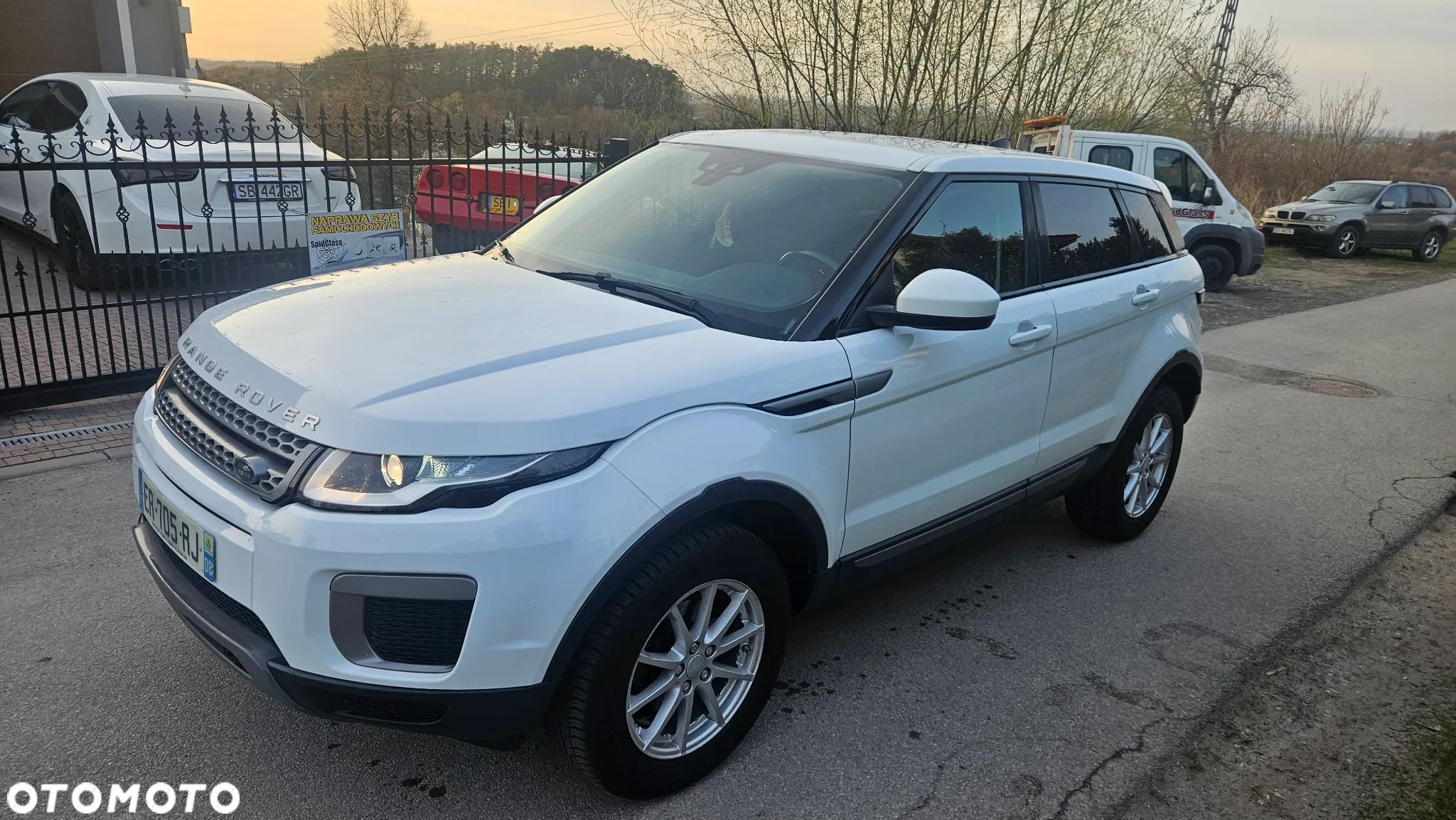 Land Rover Range Rover Evoque 2.0 D150 R-Dynamic - 1