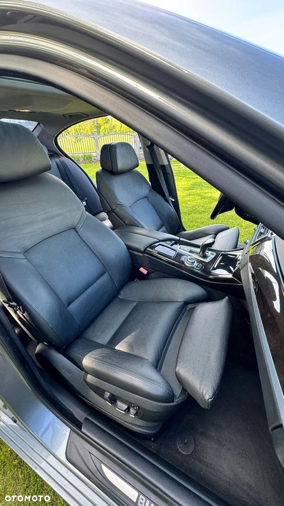 BMW Seria 5 535i - 16