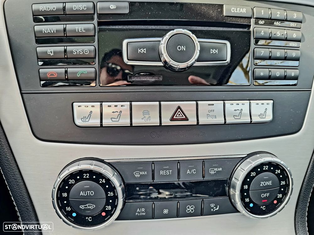 Mercedes-Benz SL 350 7G-TRONIC 2LOOK Edition - 37