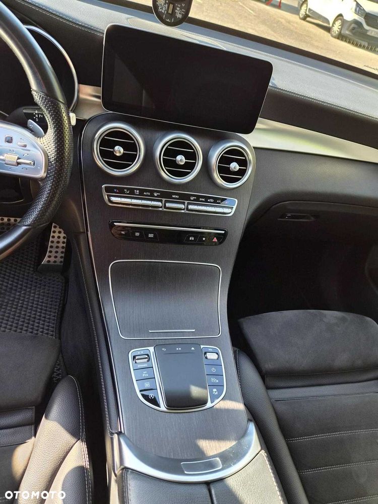 Mercedes-Benz GLC - 7