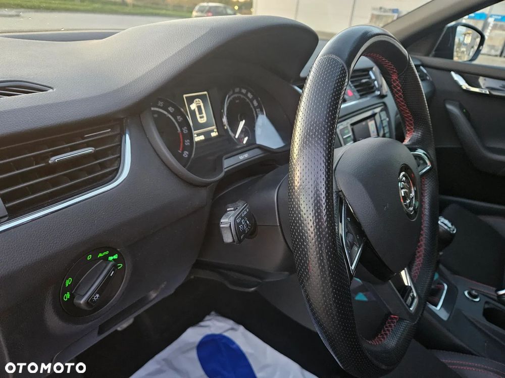 Skoda Octavia 2.0 TDI RS - 16