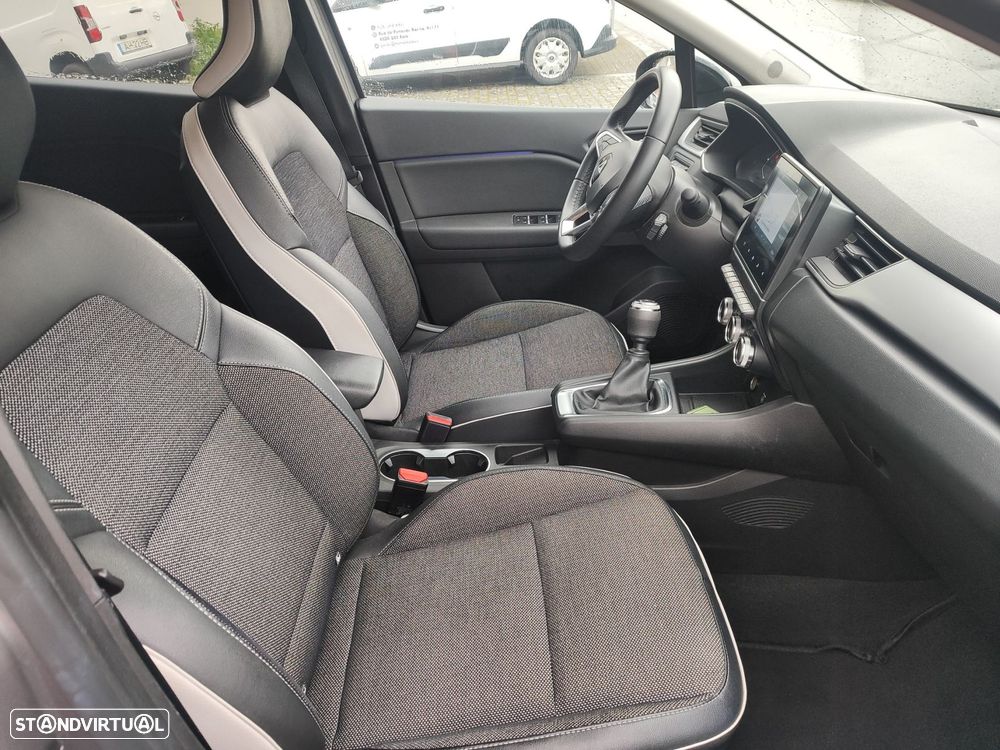 Renault Captur 1.0 TCe Techno - 11