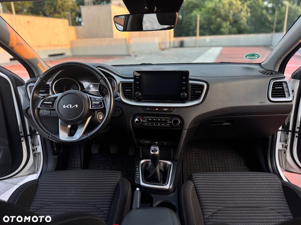 Kia XCeed 1.5 T-GDI M - 20