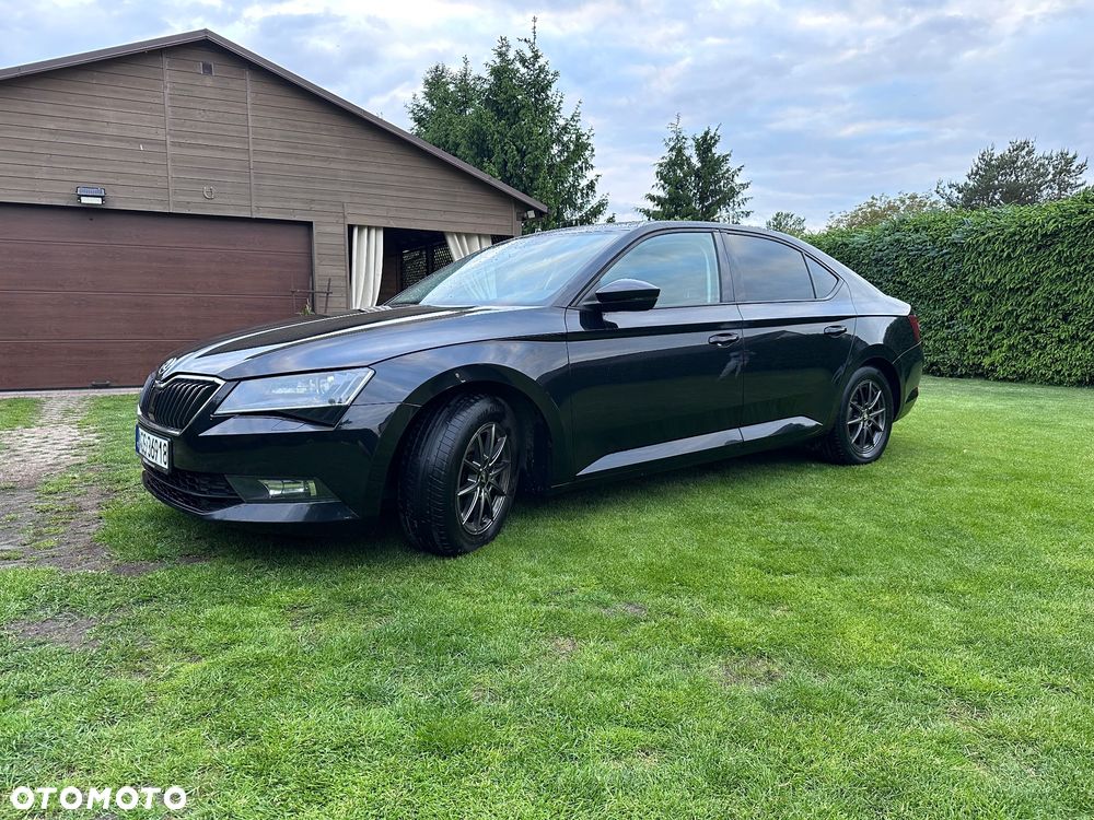 Skoda Superb 2.0 TDI Ambition DSG7 - 8