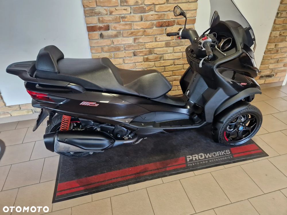 Piaggio MP-3 - 36