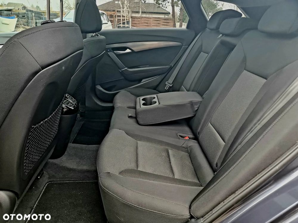 Hyundai i40 Kombi blue 1.7 CRDi DCT Premium - 18