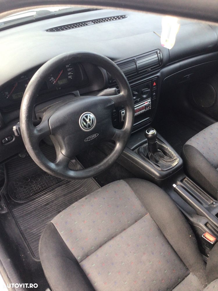 Volkswagen Passat - 7