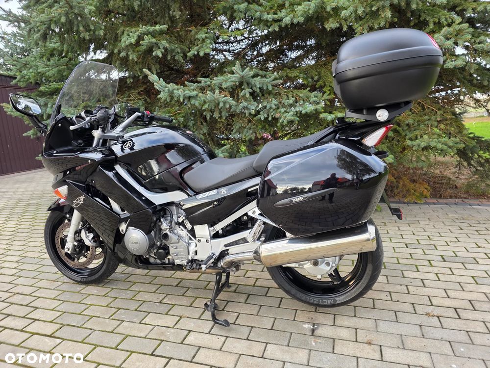 Yamaha FJR - 26