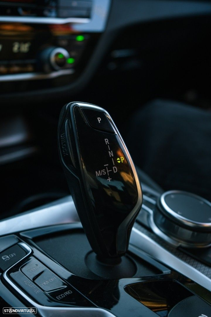 BMW 520 d Pack M Auto - 19