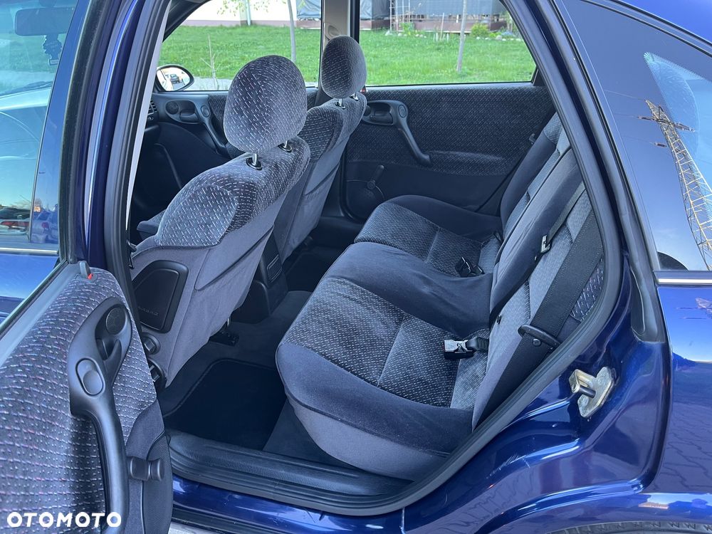 Opel Vectra 1.6 CD - 13