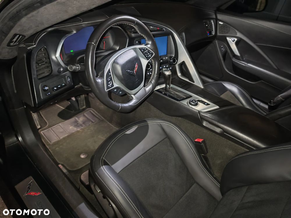 Chevrolet Corvette - 15