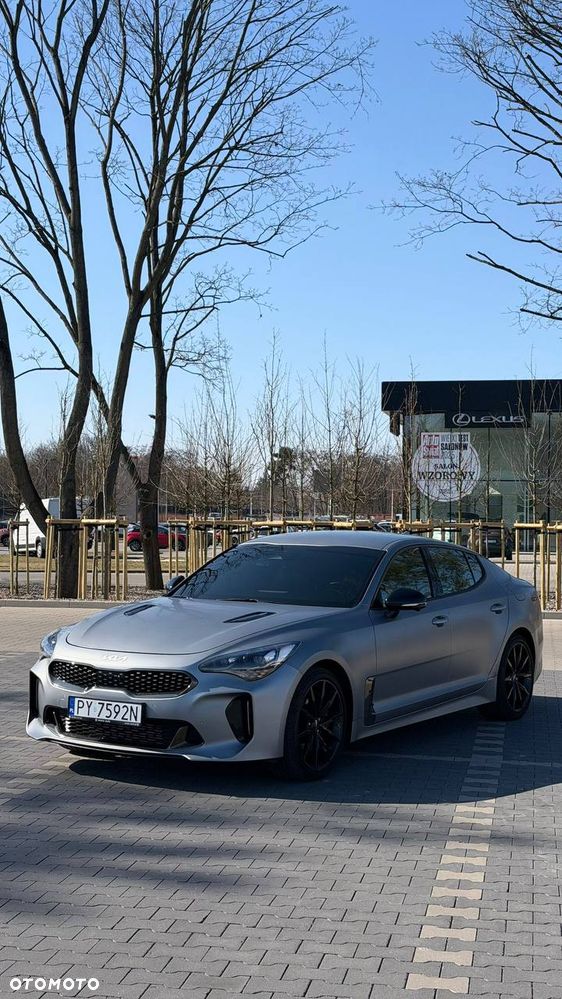 Kia Stinger - 2