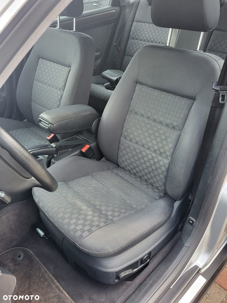 Audi A6 Limousine 2.8 Quattro - 21