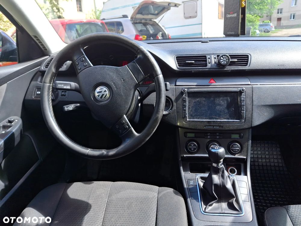 Volkswagen Passat - 7