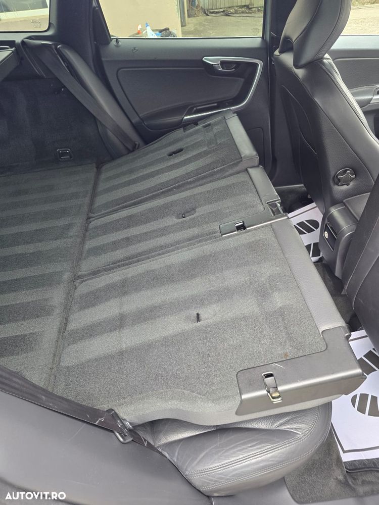 Volvo XC 60 D3 Start-Stop Momentum - 7