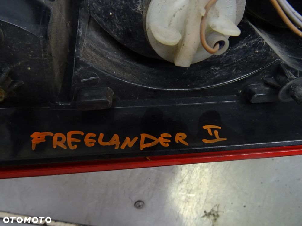 LAND ROVER FREELANDER II 06-11 2.2D LAMPA LEWY TYŁ TYLNA - 2