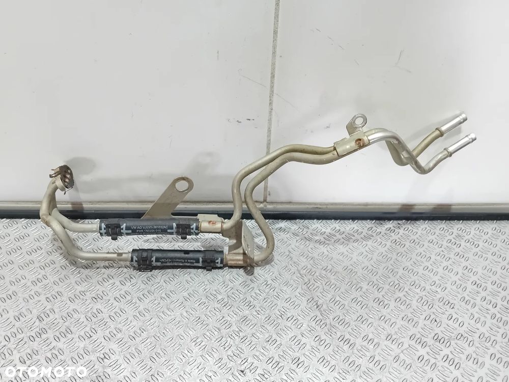 przewody paliwowe VW Audi 1.0 TSI 2018 04C121497F - 1