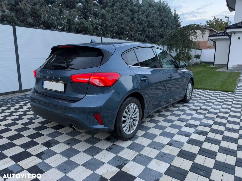 Ford Focus - 6