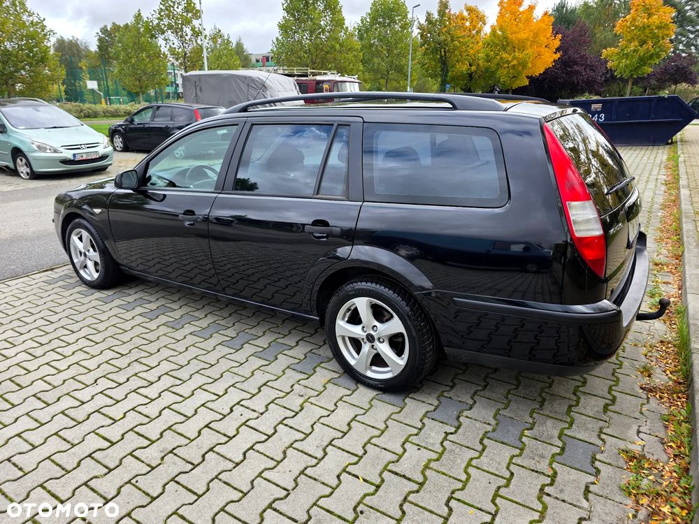 Ford Mondeo 1.8 Ambiente - 8