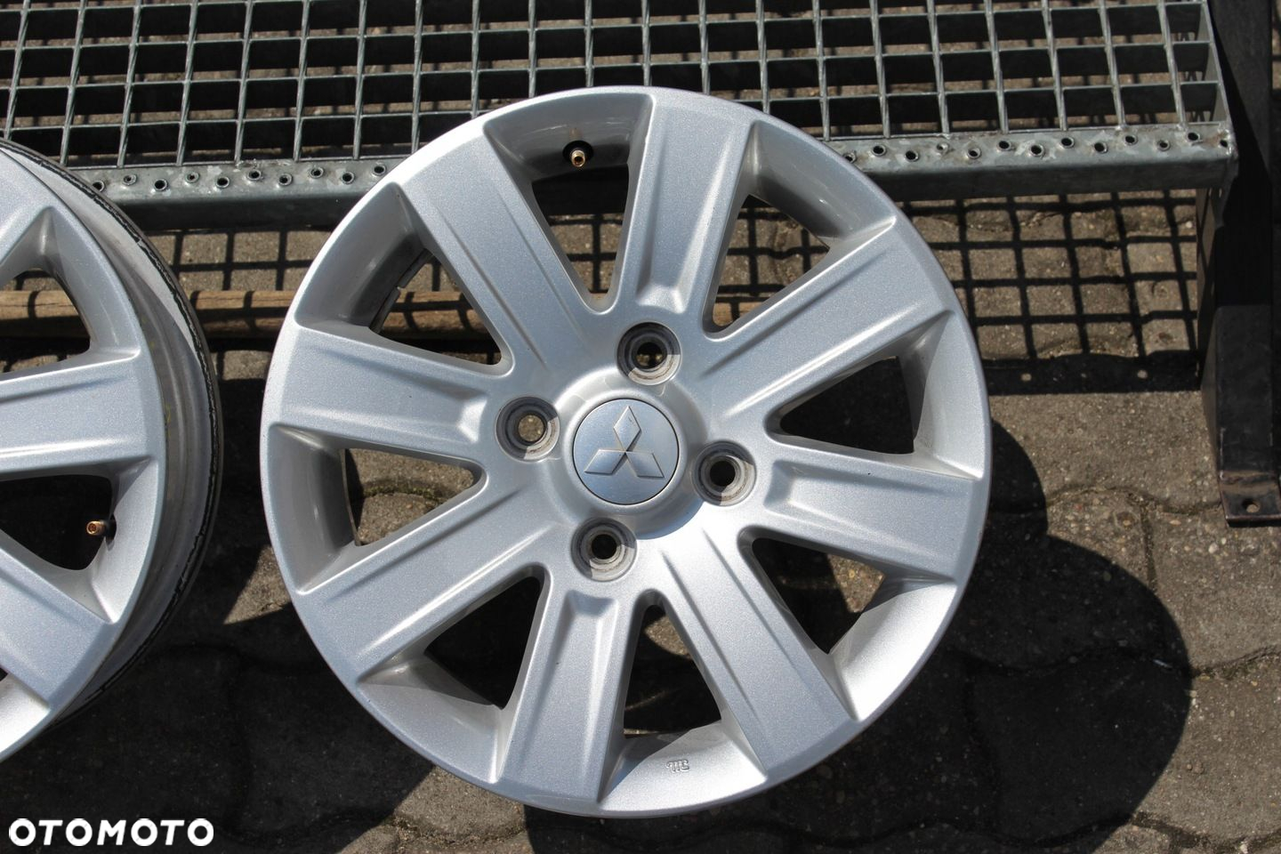 ORYG MITSUBISHI COLT 15cali 4x114,3 ET46 6J - 4