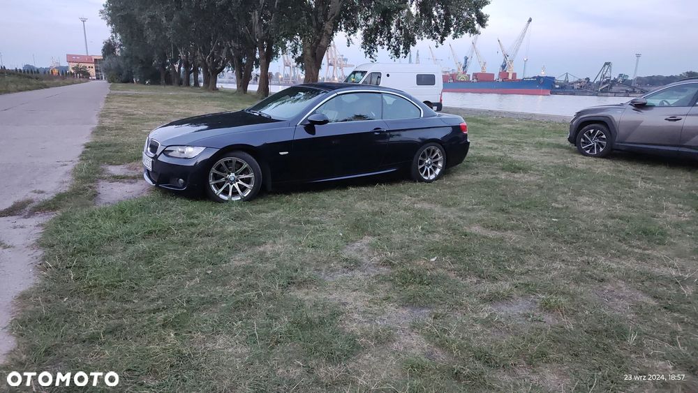 BMW Seria 3 325xi - 11