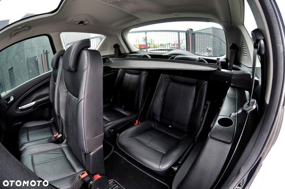 Ford S-Max 2.0 TDCi DPF Titanium - 17