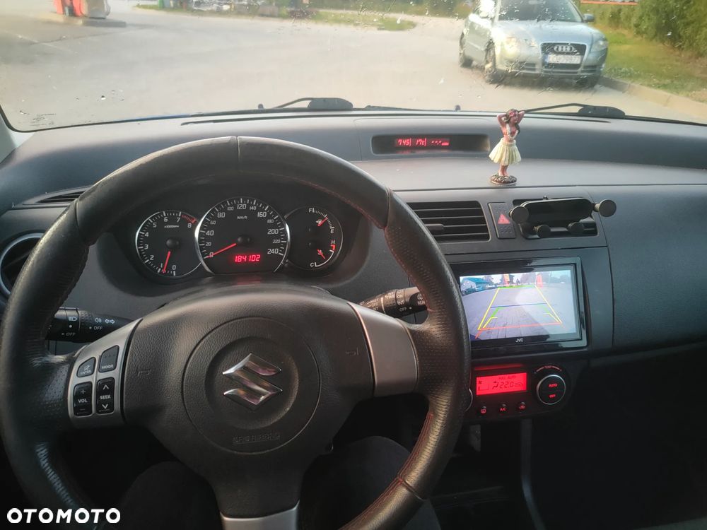 Suzuki Swift 1.6 Sport - 10