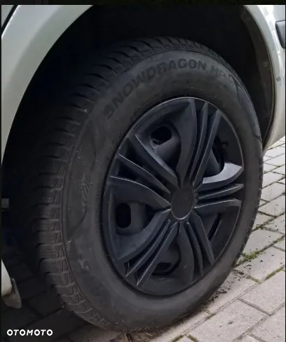 Skoda Octavia 1.6 Ambiente - 9