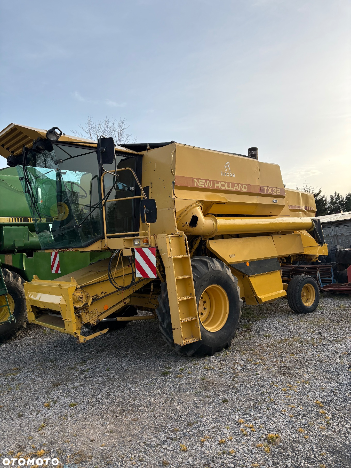 New Holland TX32 - 2